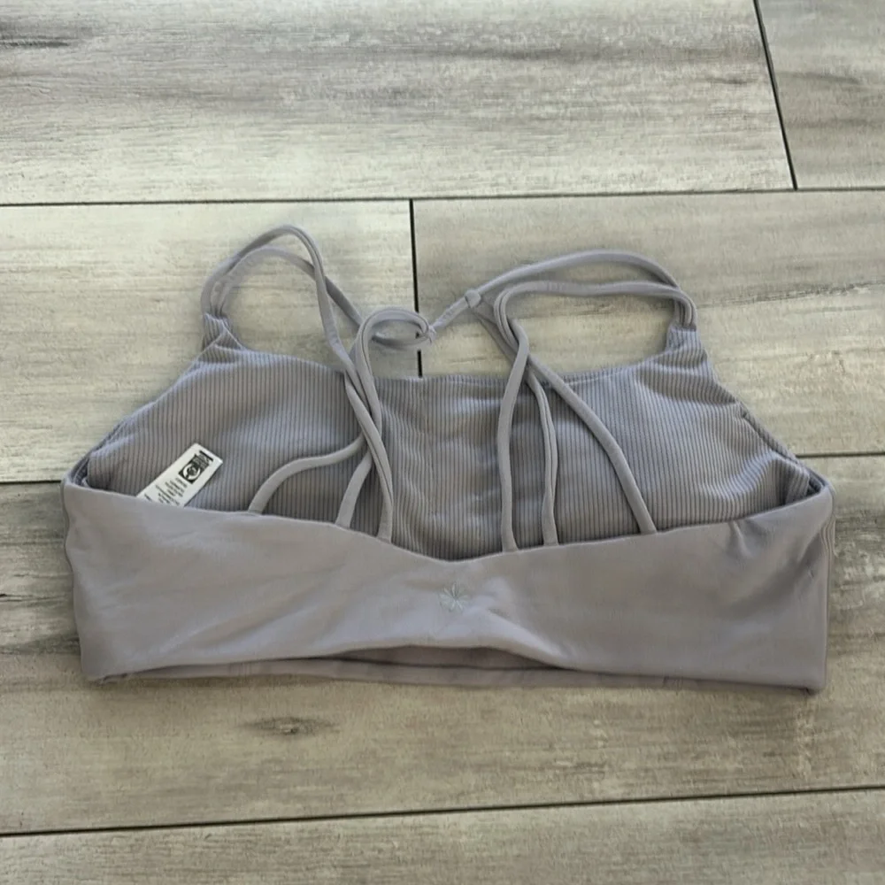 Athleta lavender sports bra size medium